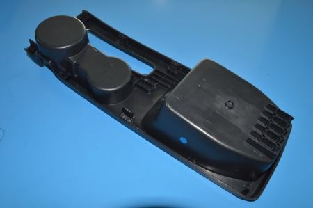 Centre console, cup-holder half